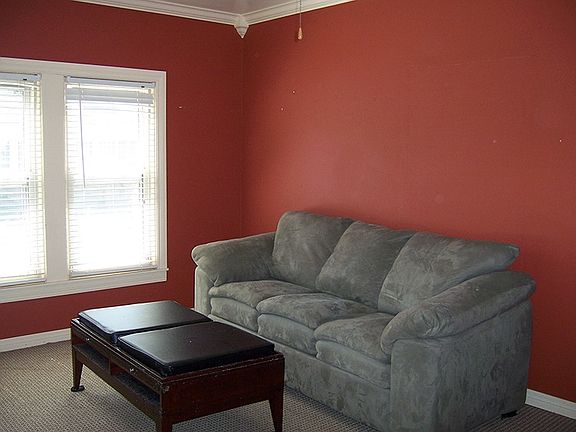 5th image of 709 N Oak St