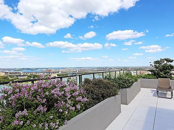 5th image of 1755 York Ave APT 12A