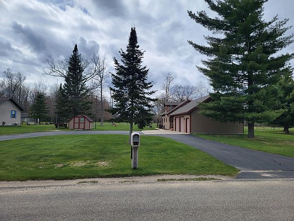 2nd image of 1071 Eagle Dr