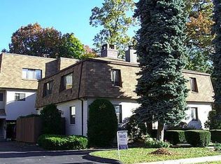 37 Riverside Ave APT E, Stamford, CT 06905