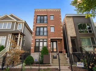 1631 W Wolfram St, Chicago, IL 60657
