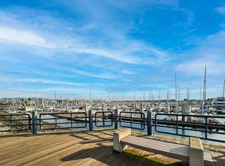 19 Schooner Ct, Richmond, CA 94804