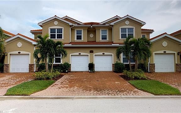 3rd image of 8505 Oakshade Cir #3