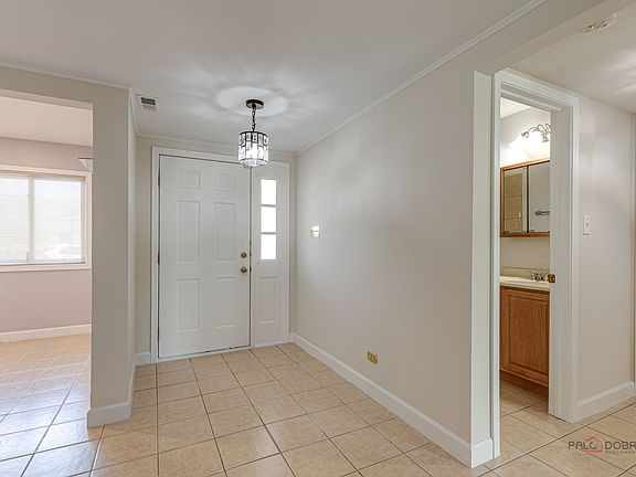 5th image of 1119 Swansea Ct