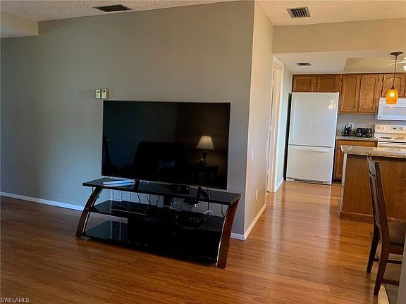 5th image of 7402 Lake Breeze Dr APT 107
