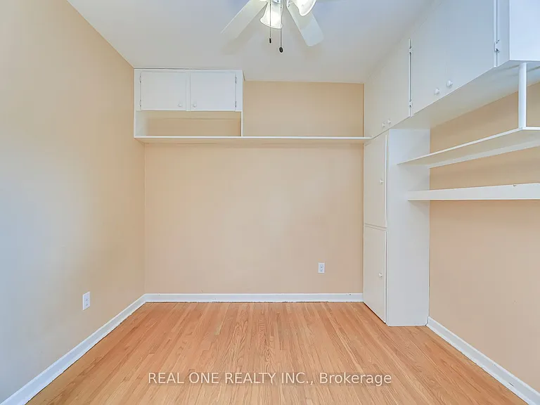 604 Bridle Wood — Photo 22