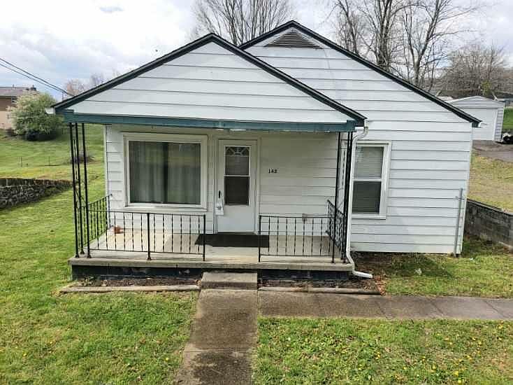 1st image of 143 Bellwood Dr