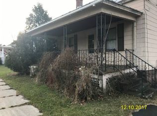 33 Spruce St, Champlain, NY 12919