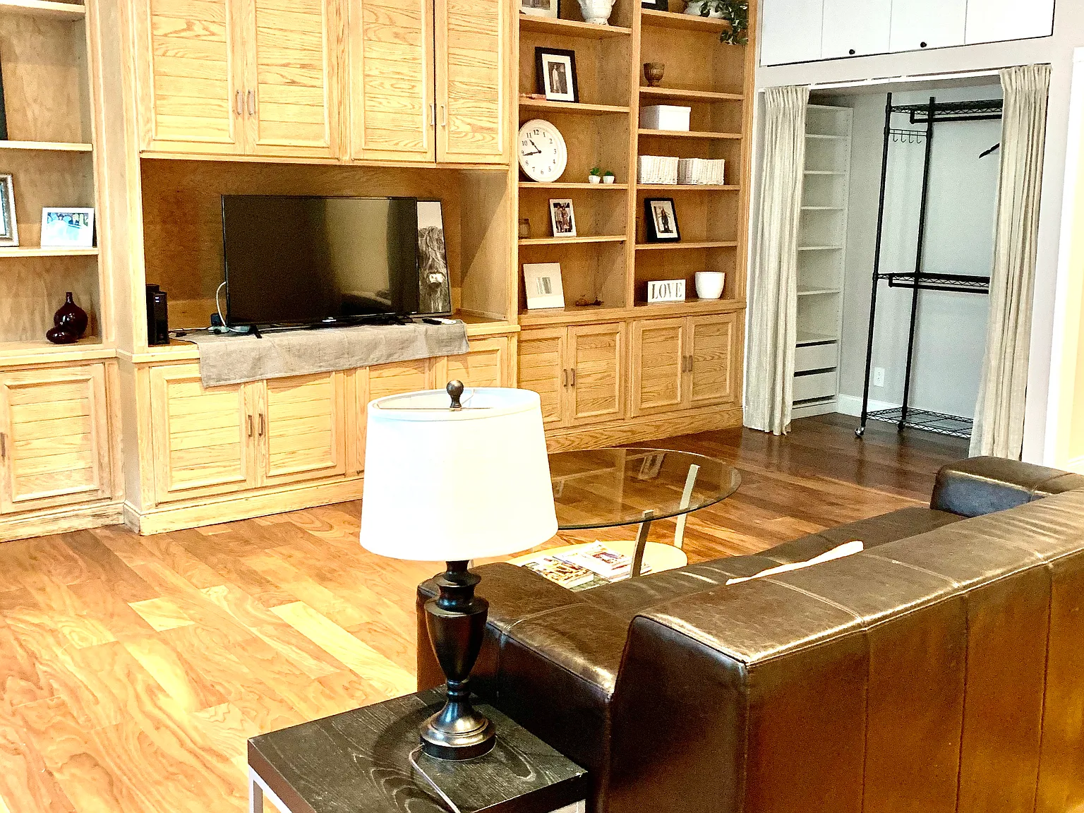 65 East 54th Street — Photo 2