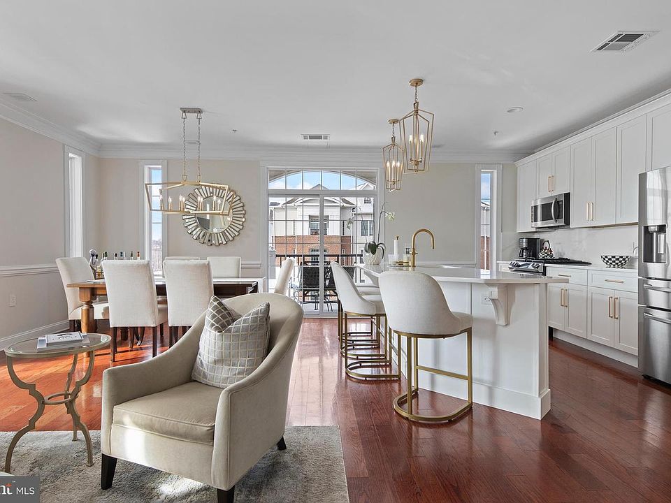 1st image of 200 W Elm St Suite 1321