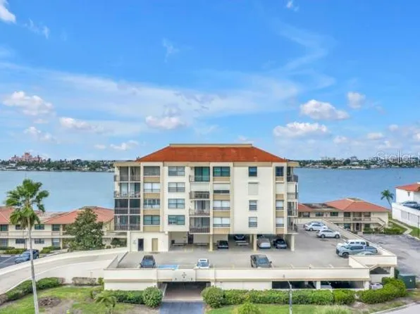 6279 Sun Blvd APT 304, Saint Petersburg, FL 33715