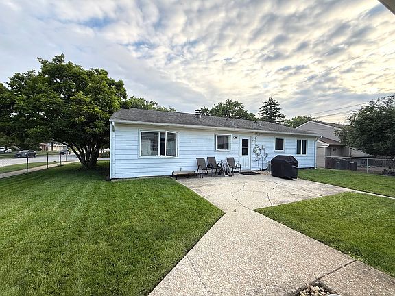 3rd image of 5199 Elmwood Rd