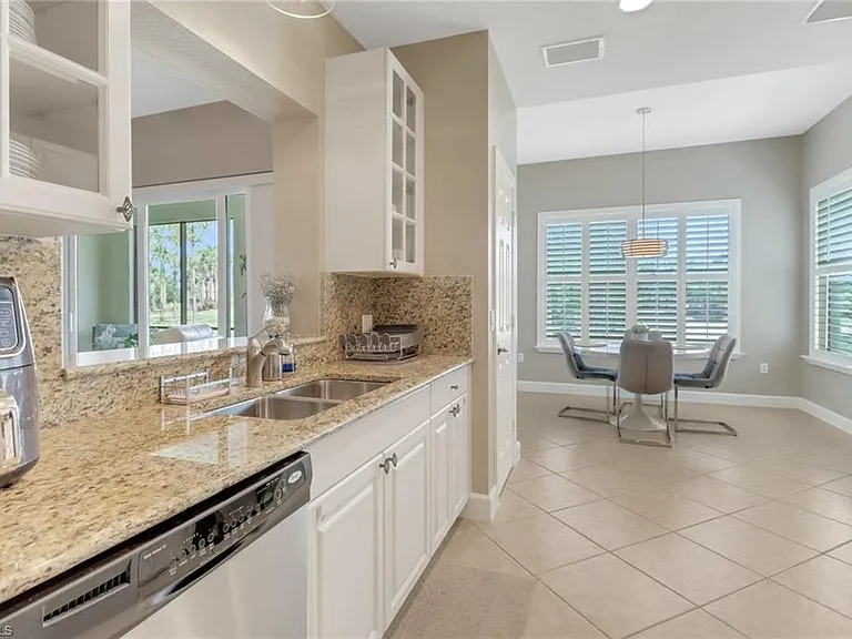 9208 Quartz Ln #102 — Photo 8
