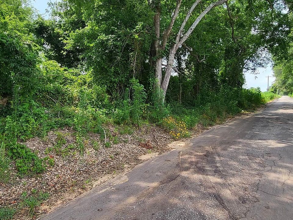 2nd image of County Road 2134
