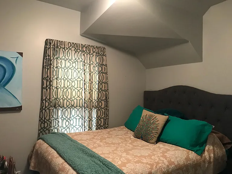 4550 N Oakley Ave #1 — Photo 9