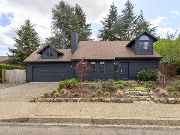 1340 SW Dorothy St, McMinnville, OR 97128
