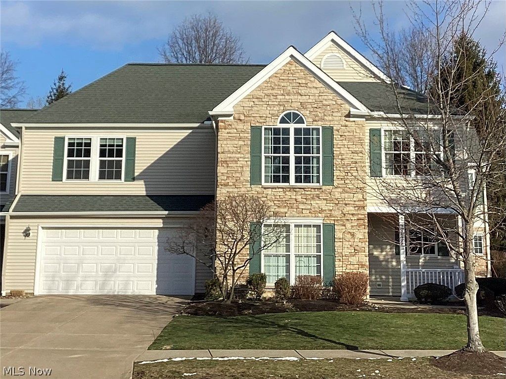 5647 N Greenway Ct Unit C
