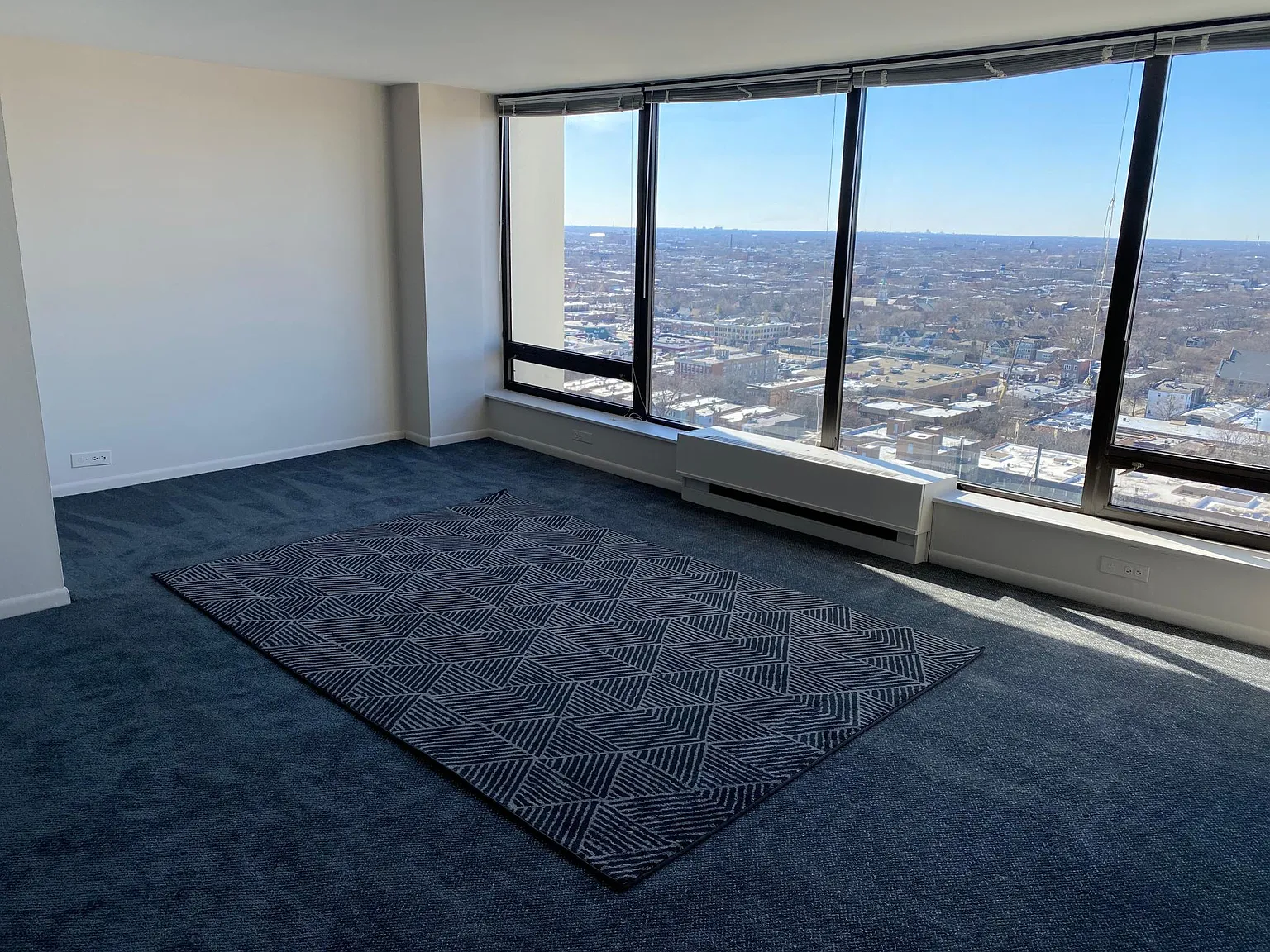 Studio, 600 sqft, $1,600 — Photo 3