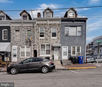 1437 Fairview St, Reading, PA, 19602