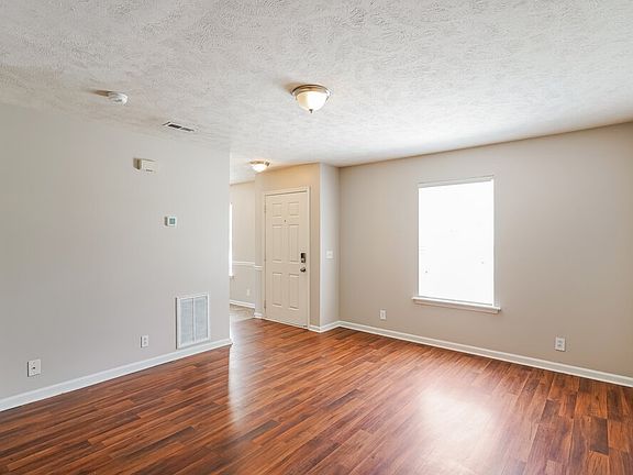 5th image of 7480 Maggie Dr