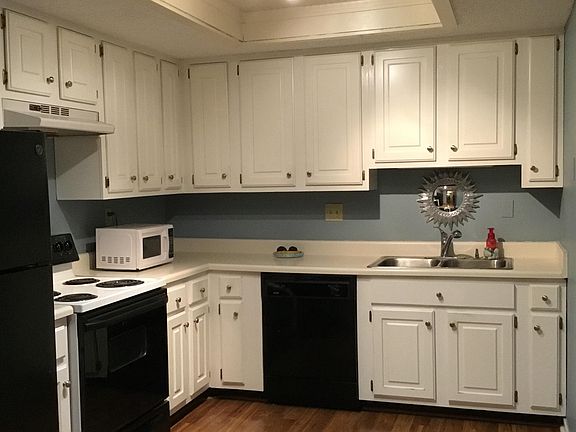 3rd image of 808 Creekside Dr #2907