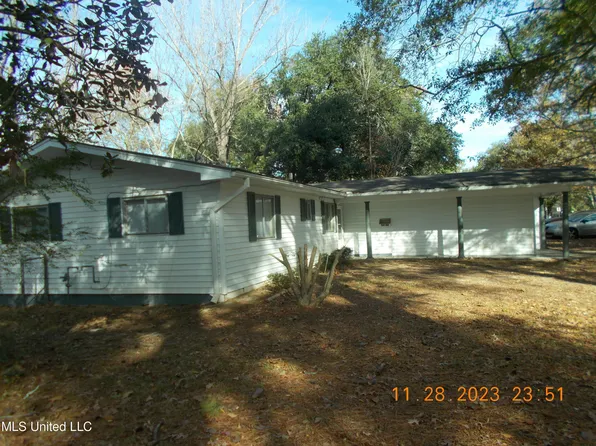 3025 Meadow Forest Dr, Jackson, MS 39212