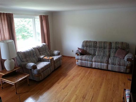 3rd image of 3431 Melodymanor Dr