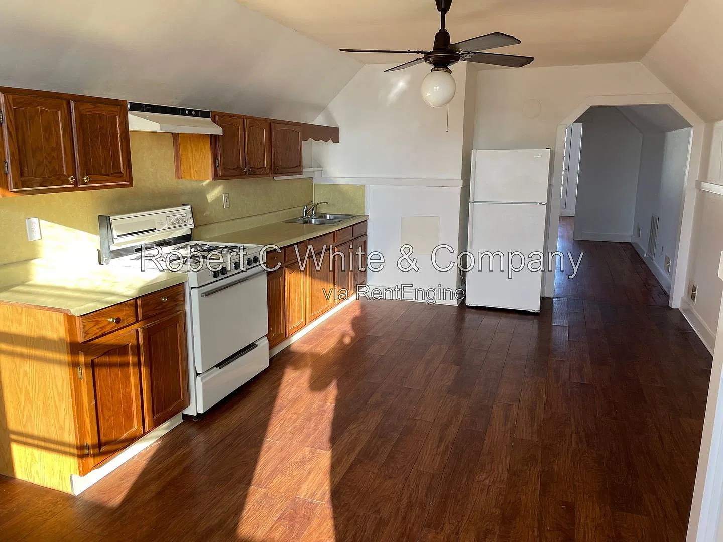 1 bed, 1.0 bath, 900 sqft, $1,440 — Photo 4