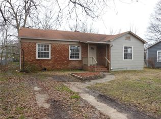2018 N 8th St, Fort Smith, AR 72904