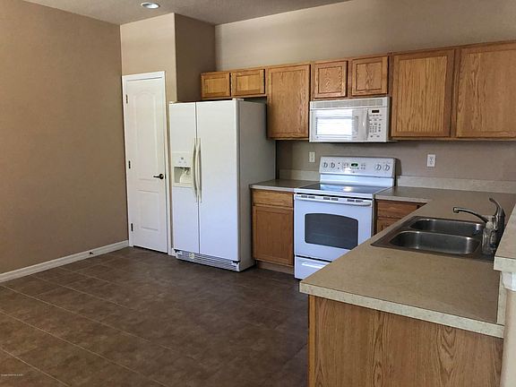 4th image of 1035 Venetian Dr Unit 204