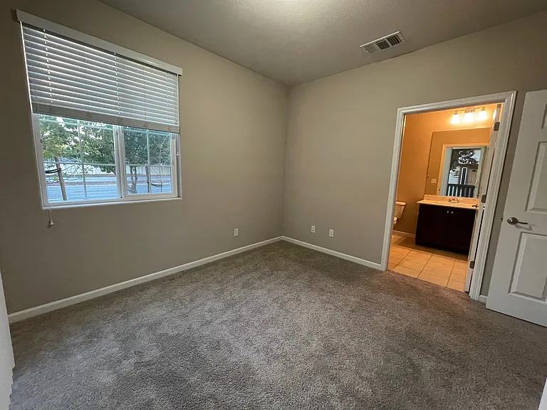 Guest Room - 1st Floor