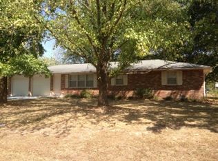 7660 E East Ct, Columbia, MO 65201