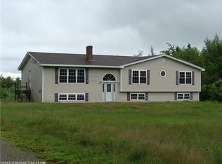 55 McArthur Rd, Baileyville, ME 04694