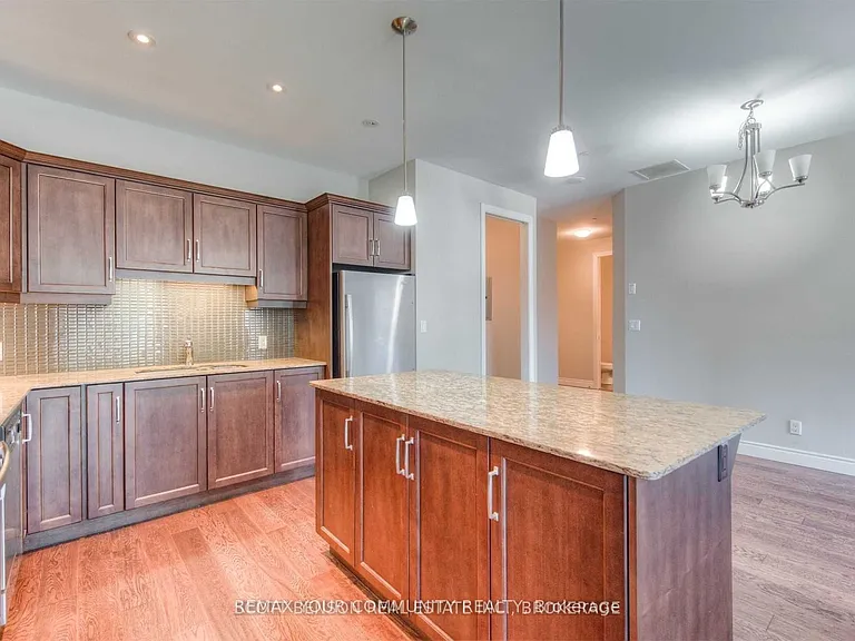 223 Erb St W #106 — Photo 7