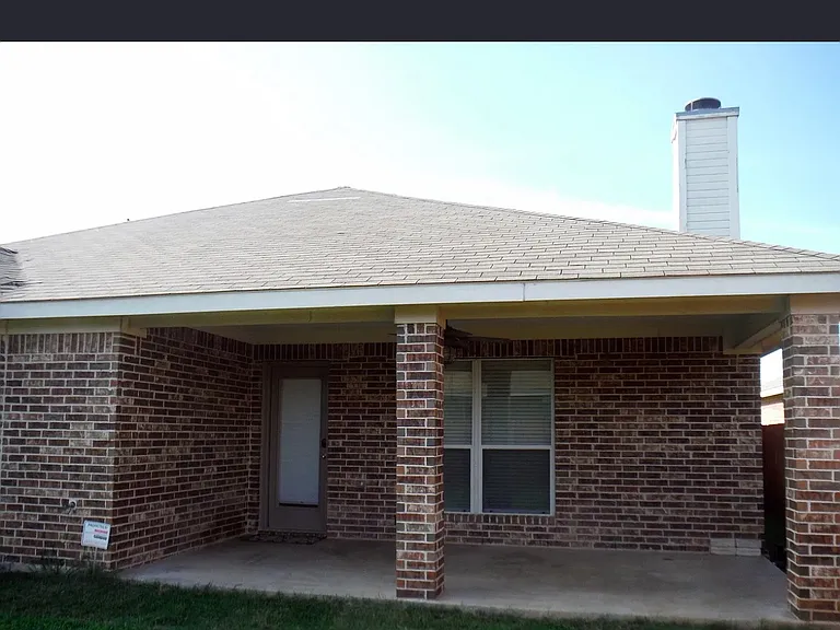 9116 Riverfalls Dr — Photo 6