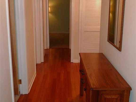 4th image of 125 E Glen Ave