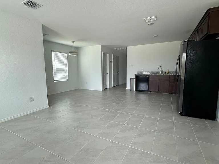 115 Herman Ln — Photo 4