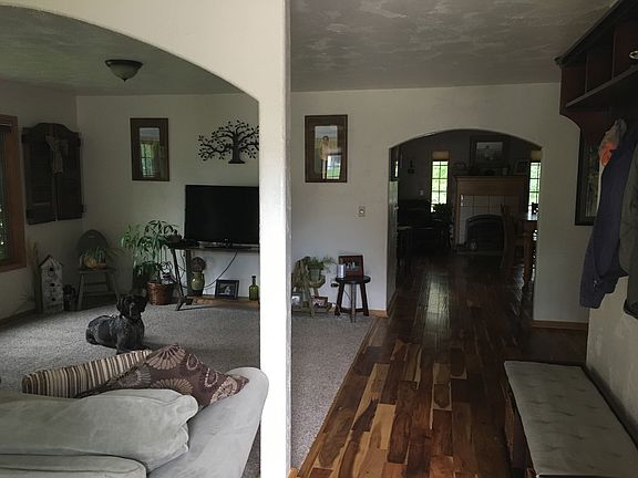 2nd image of 1102 Wilson Dr