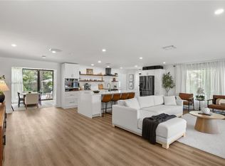 1112 Hollywood Blvd, Hollywood, FL 33019