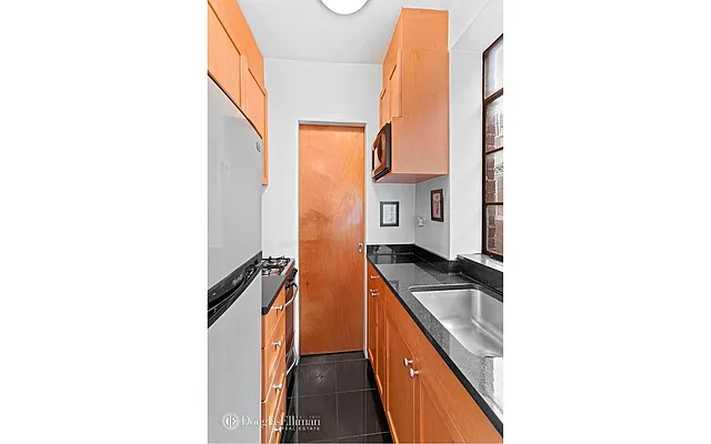 Sold by Douglas Elliman | media 3