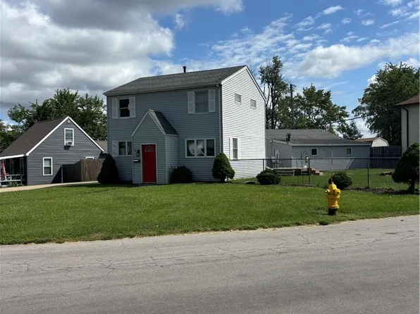 83 Elm Rd, Amherst, NY 14226