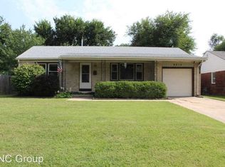 6015 E Avalon Rd, Wichita, KS 67208