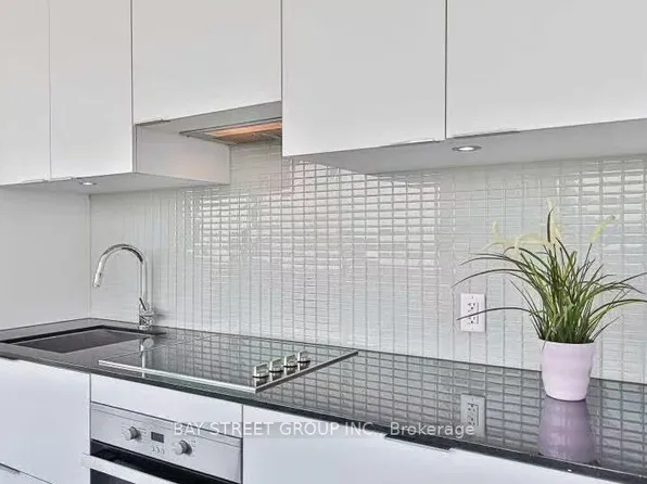 5 Saint Joseph St, Toronto, ON