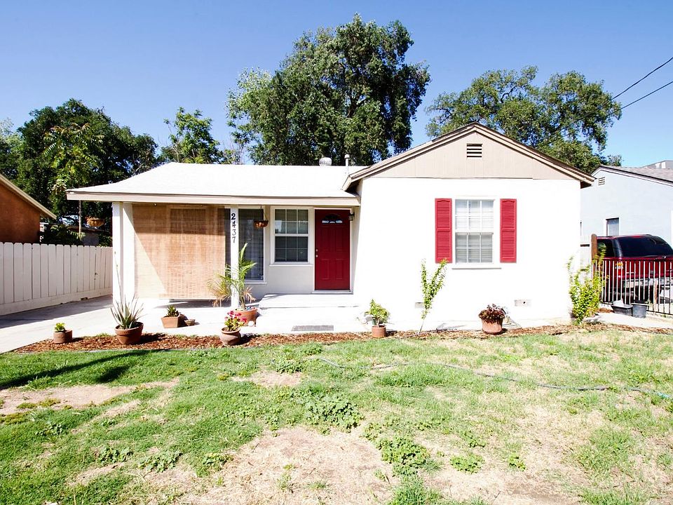 1st image of 2437 Parkdale Dr