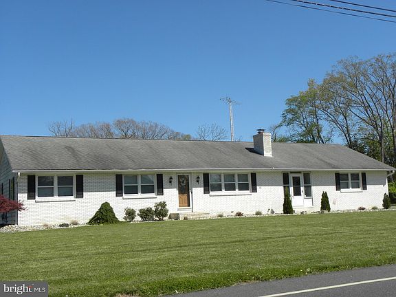2nd image of 771 Becker Dr