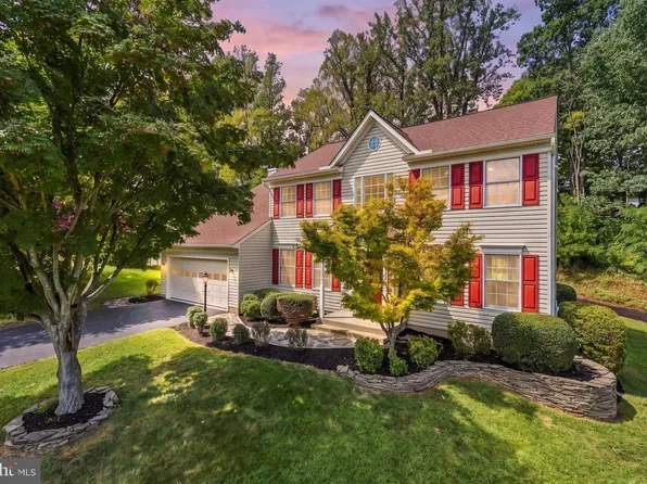 2038 Hanson Ln, Woodbridge, VA 22191