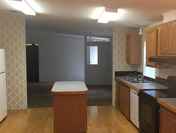 3rd image of 5920 W Delta Dawn Ln