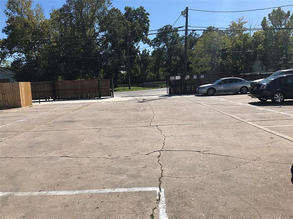 1st image of 5525 Crane St APT 5