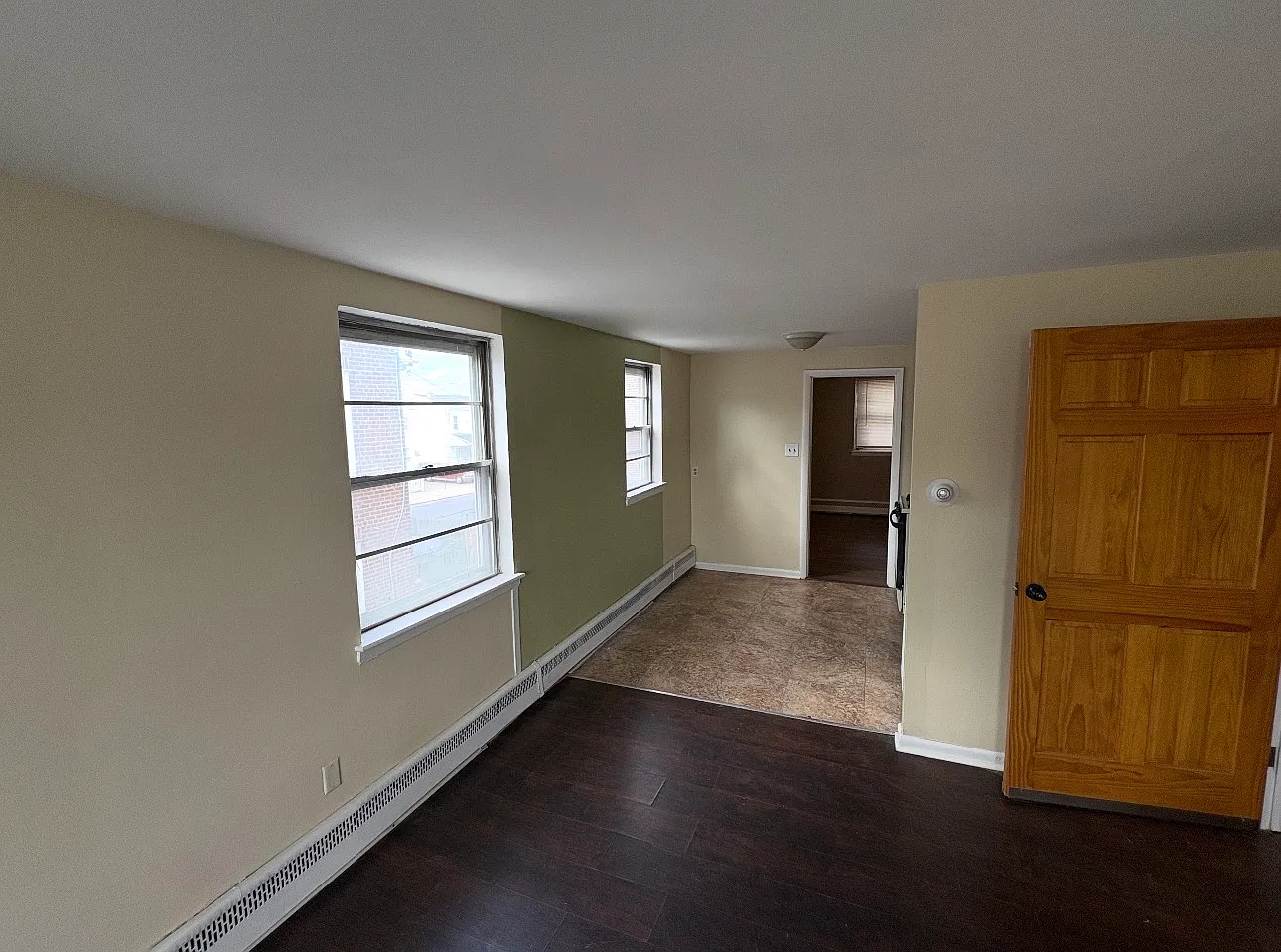 1 bed, 420 sqft, $1,050 — Photo 4