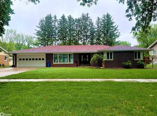 1213 E State St, Algona, IA 50511